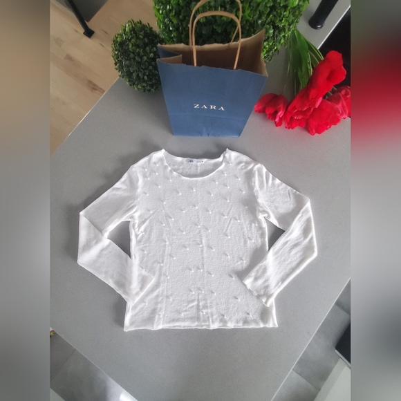 ZARA Beau tricot léger à manches longues blanc uni avec jolies perles - Picture 2 of 6